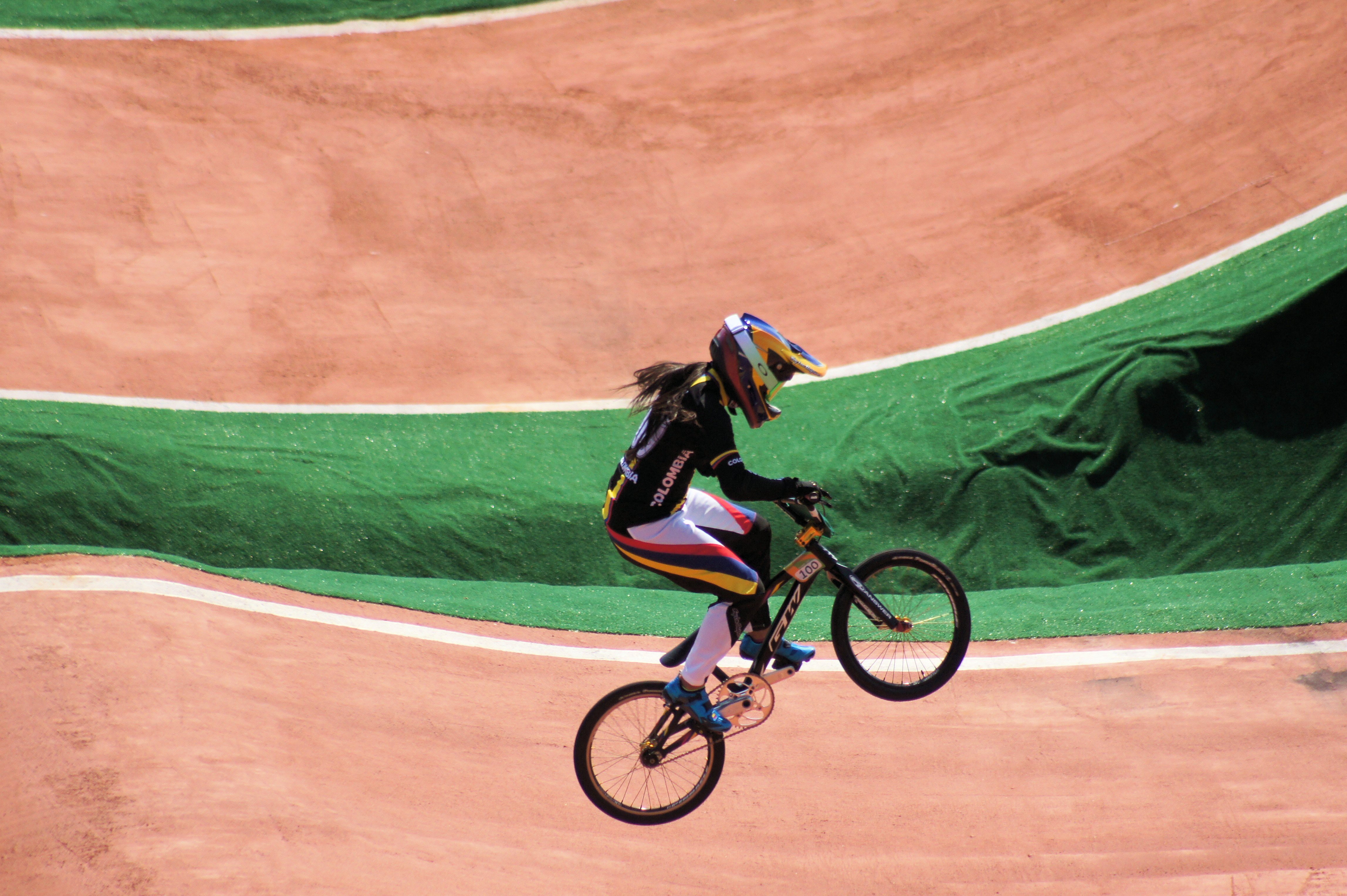 2016. Ciclismo BMX-BMX Cycling (29016608602).jpg - Wikimedia