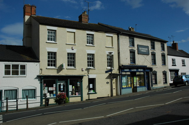 File:Shops in Newnham-on-Severn - geograph.org.uk - 1470115.jpg