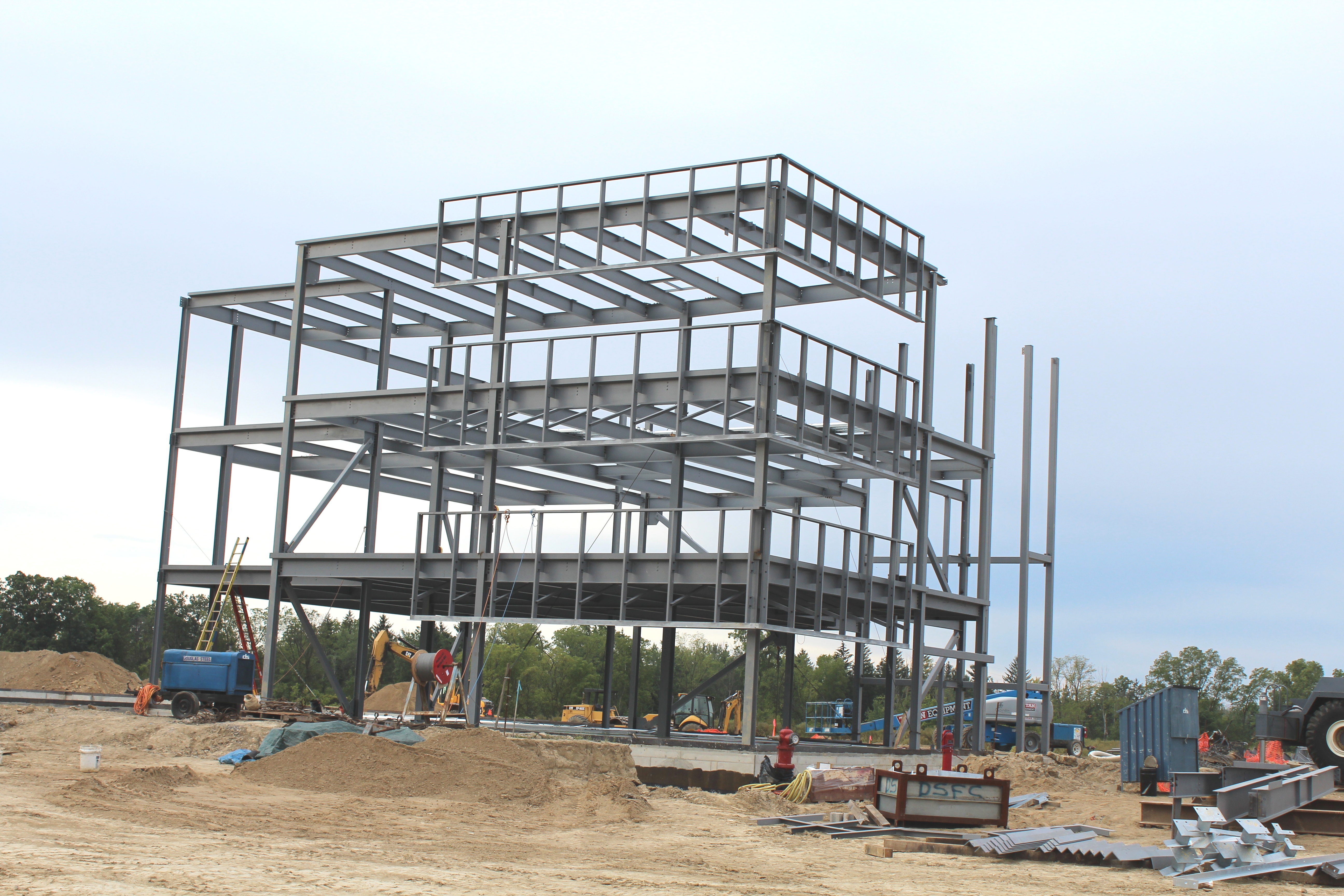 File:Steel Frame Commercial Building Under Construction 