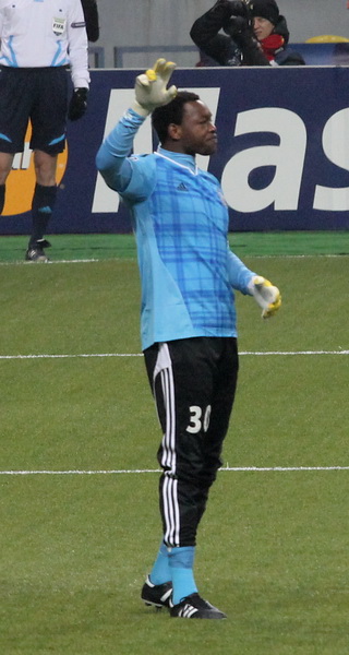 File:Steve Mandanda 5423.jpg