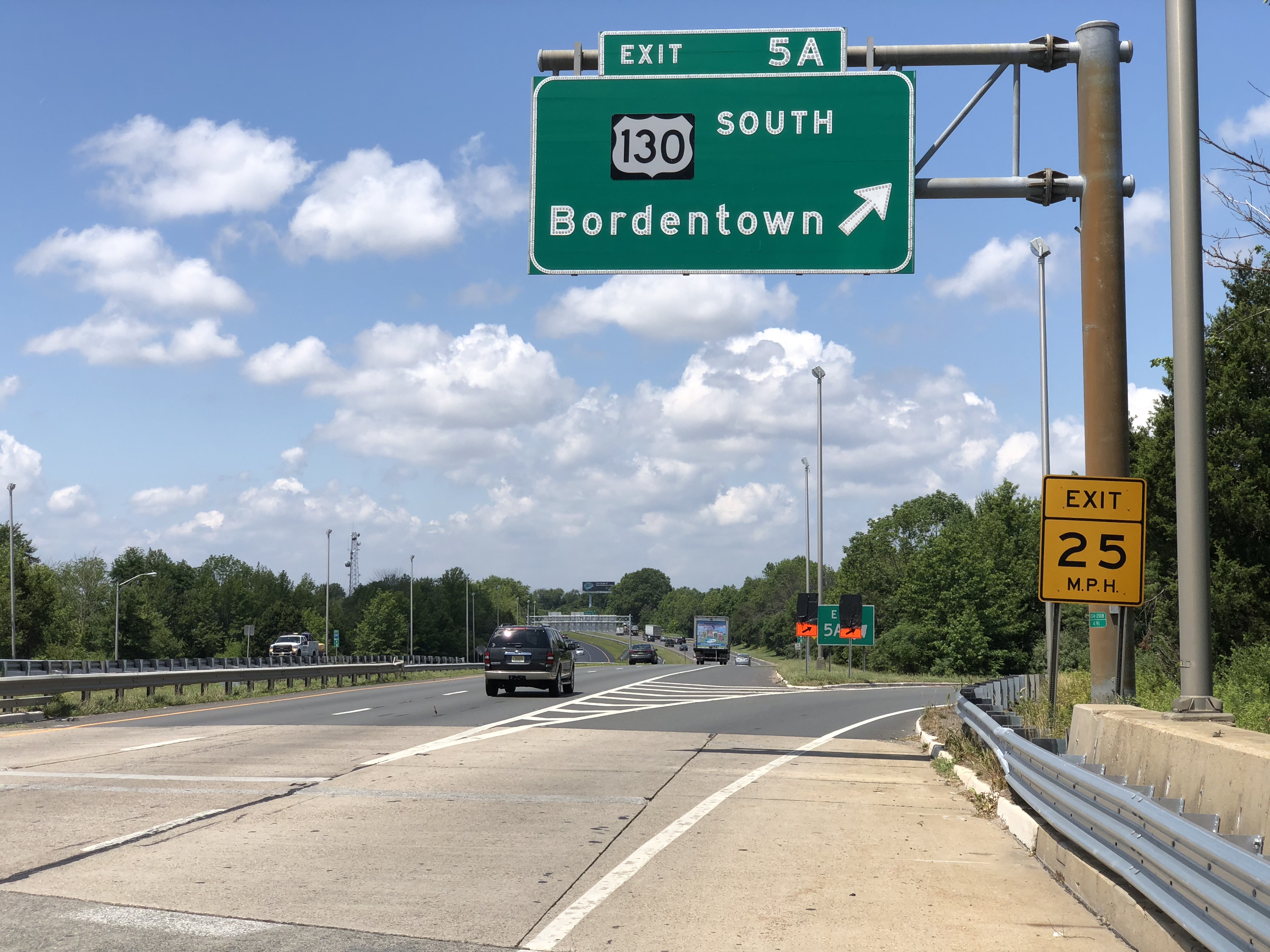 File 07 09 12 25 36 View West Along Interstate 195 Central Jersey Expressway At Exit 5a U S Route 130 South Bordentown In Hamilton Township Mercer County New Jersey Jpg Wikimedia Commons