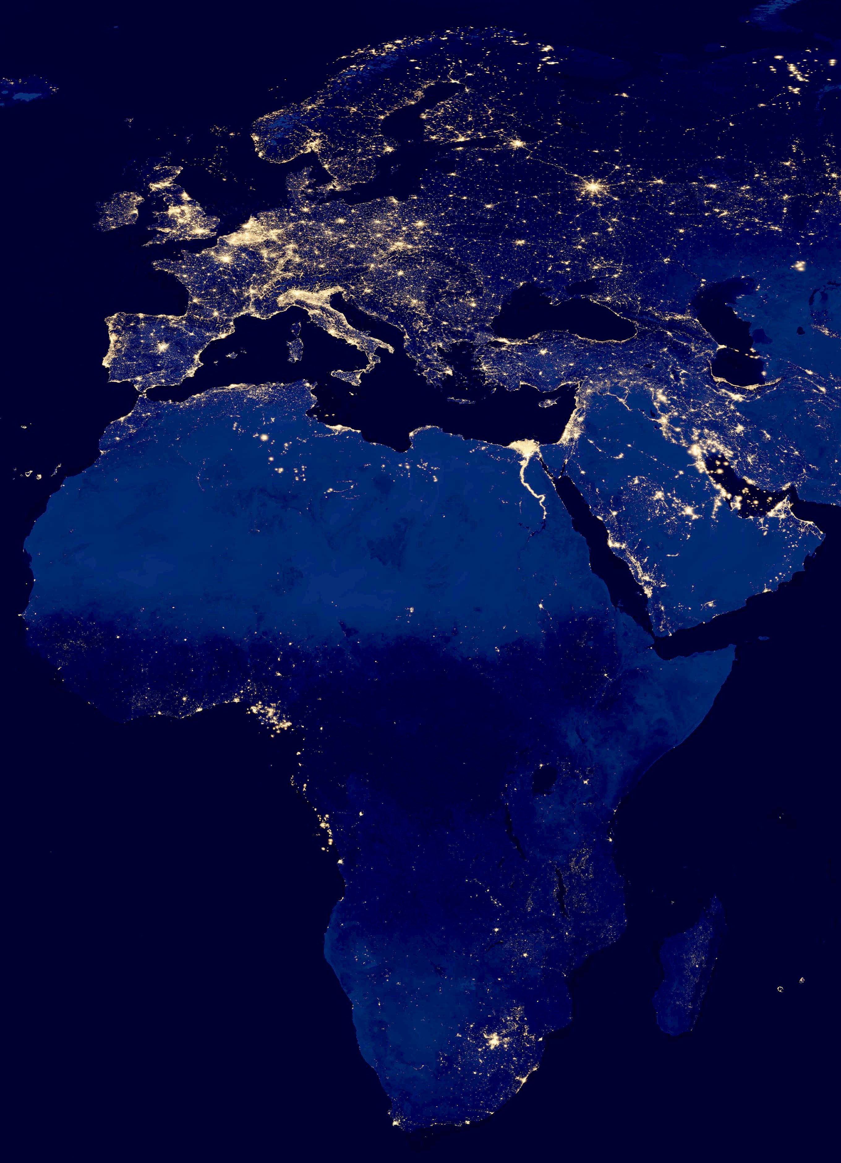 Ночи евразии. Земля из космоса. Ночная земля из космоса. Мир из космоса ночью. Африка вид из космоса.