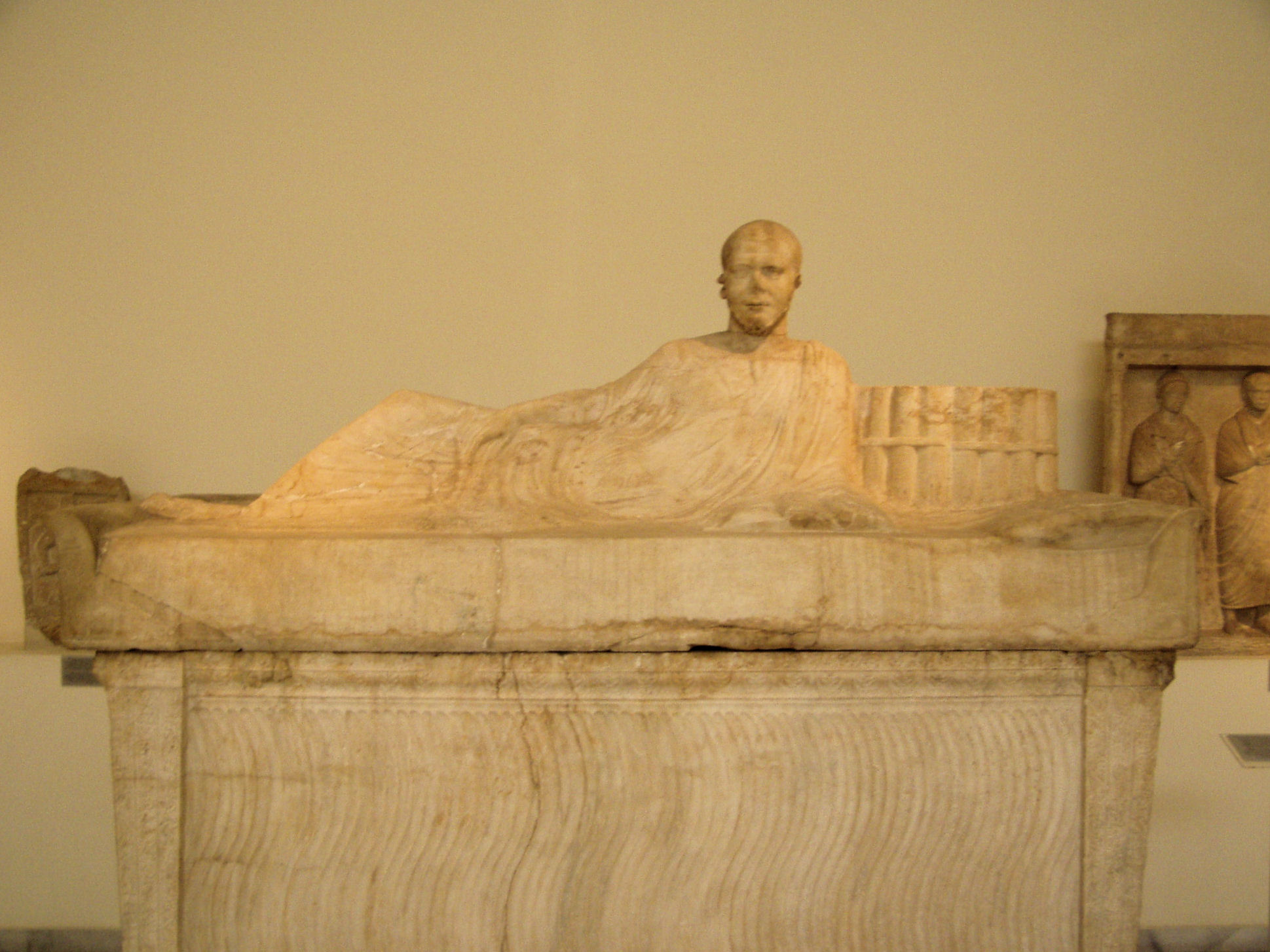 Attic sarcophagus NAMA (DerHexer).jpg