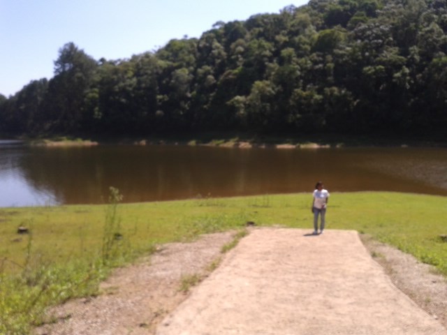 File:Barragem Cabuçu - estiagem de 2015.jpg