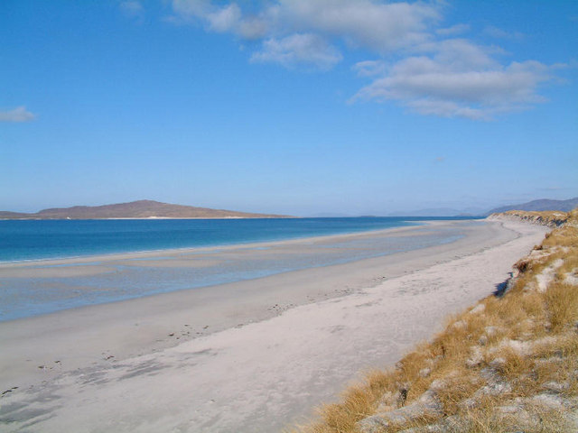 File:Berneray Beach Pabbay.jpg