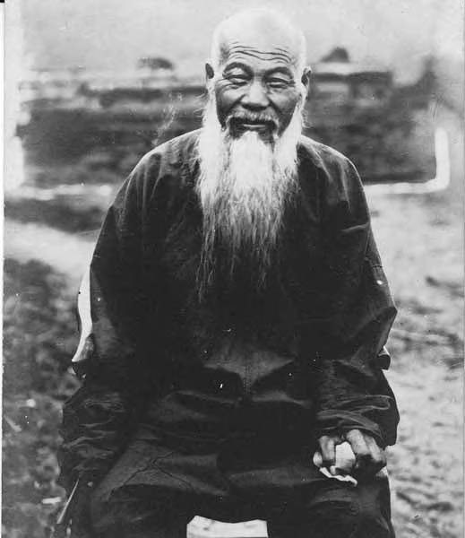 File:Chinese man in chair, nd (CHANDLESS 173).jpeg