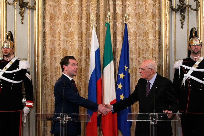 File:Dmitry Medvedev in Italy 16-17 February 2011-7.jpeg