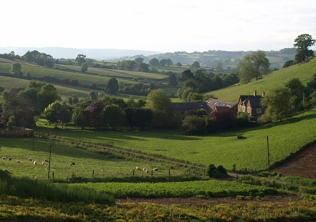 File:Home Farm, Haccombe - geograph.org.uk - 825386.jpg