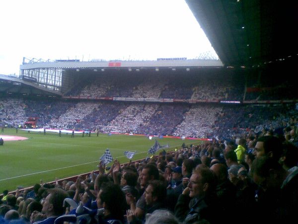 File:Huddersfield Town fans.jpg