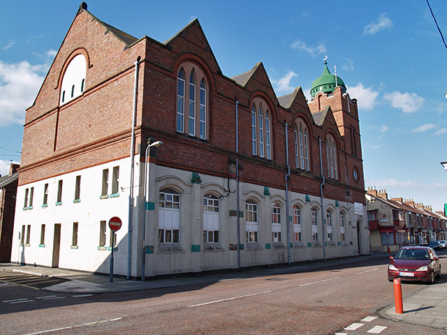 File:Jamia Mosque - geograph.org.uk - 764319.jpg