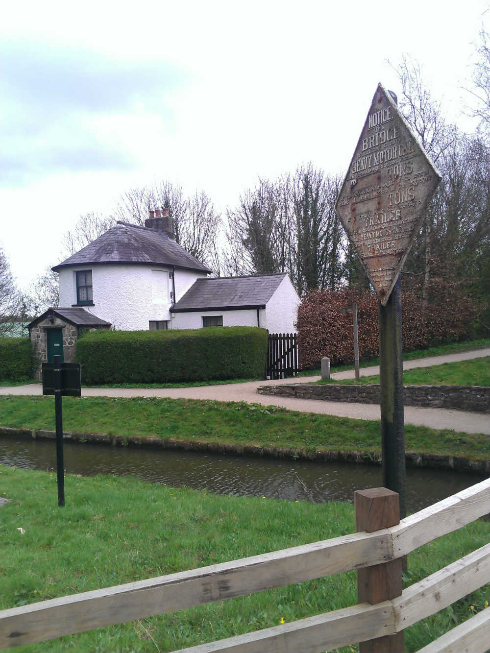 Pontymoile Basin