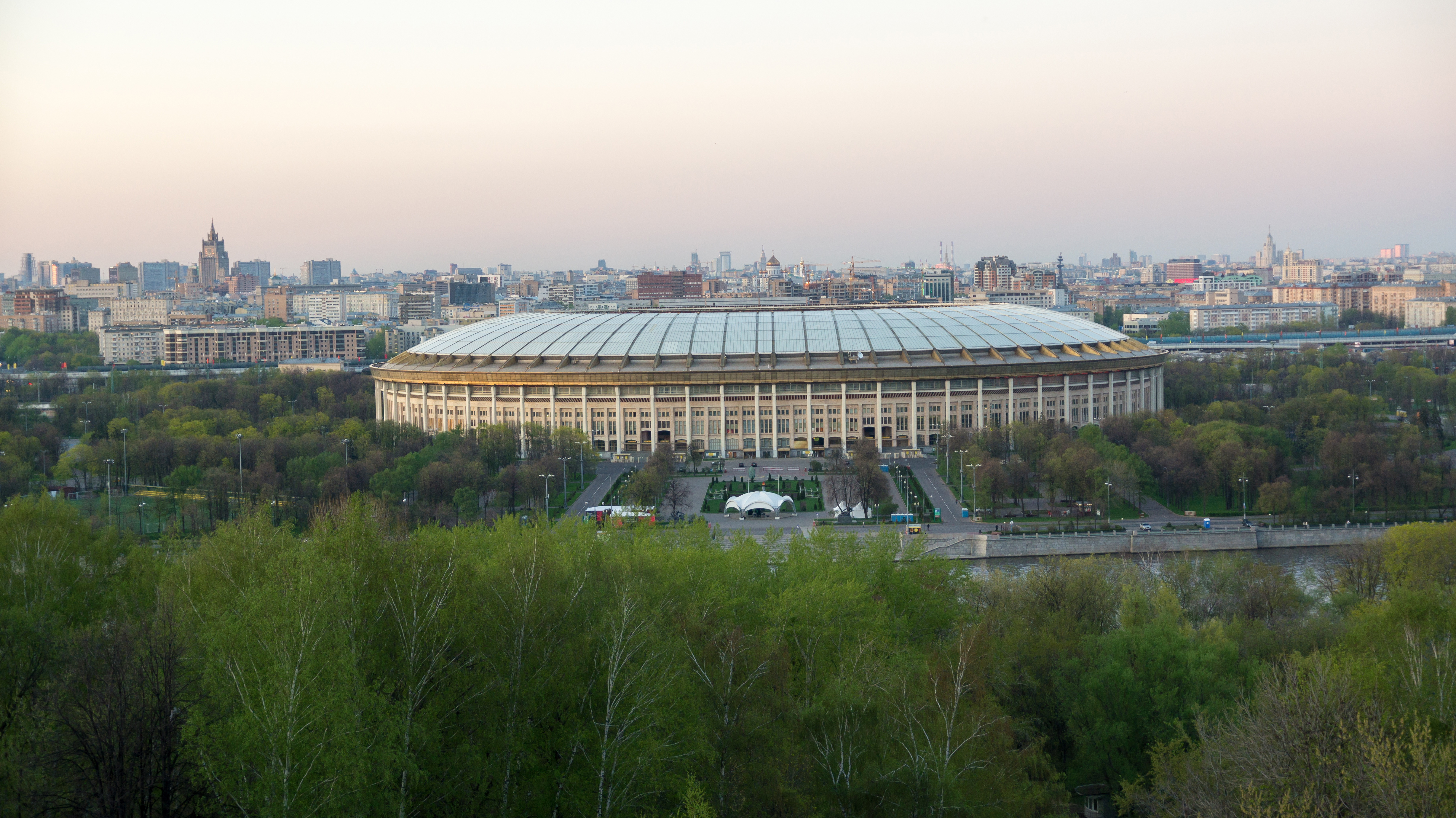 Стадион москва работа