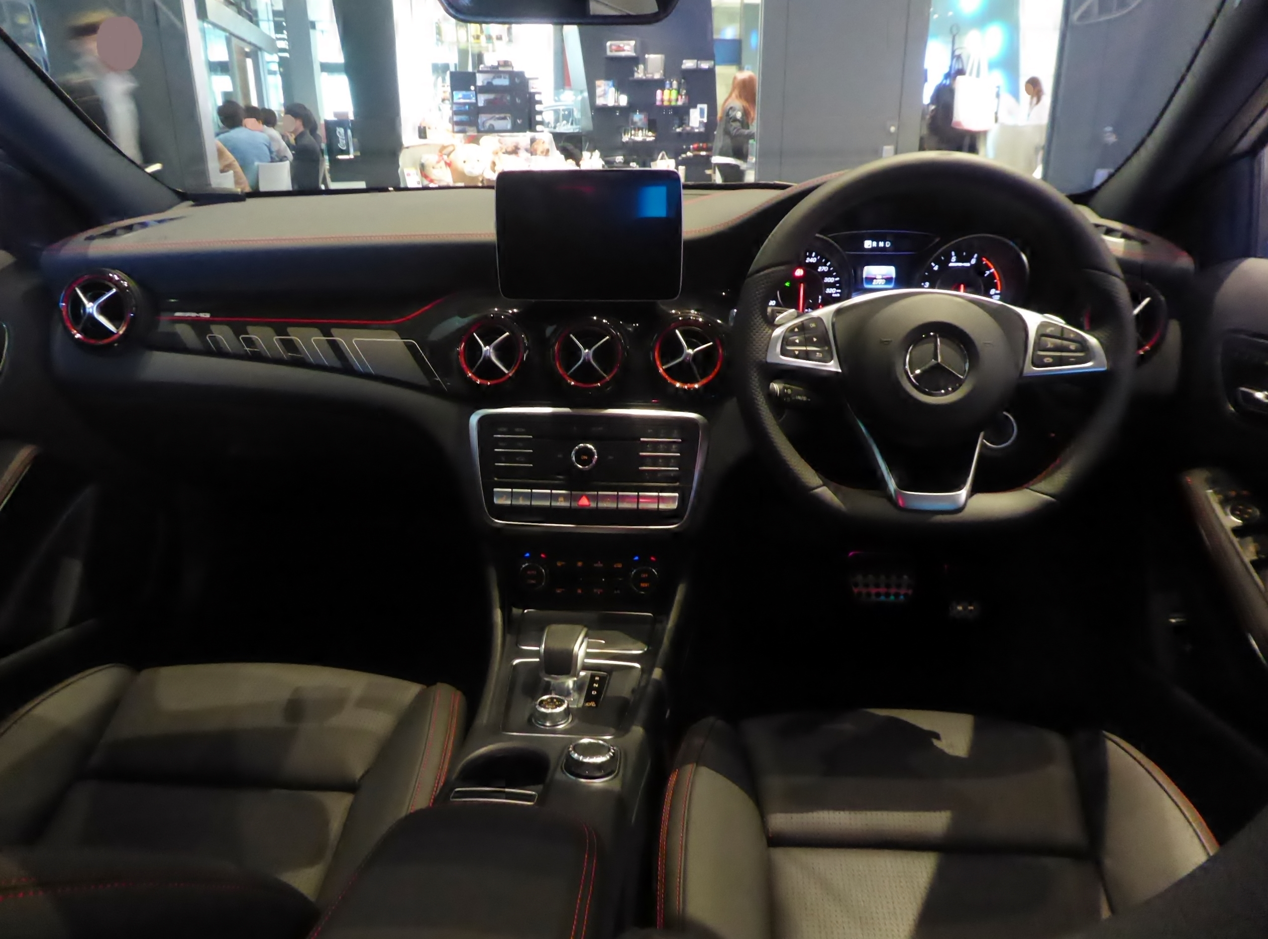 File Mercedes Amg Gla45 4matic X156 Interior Jpg