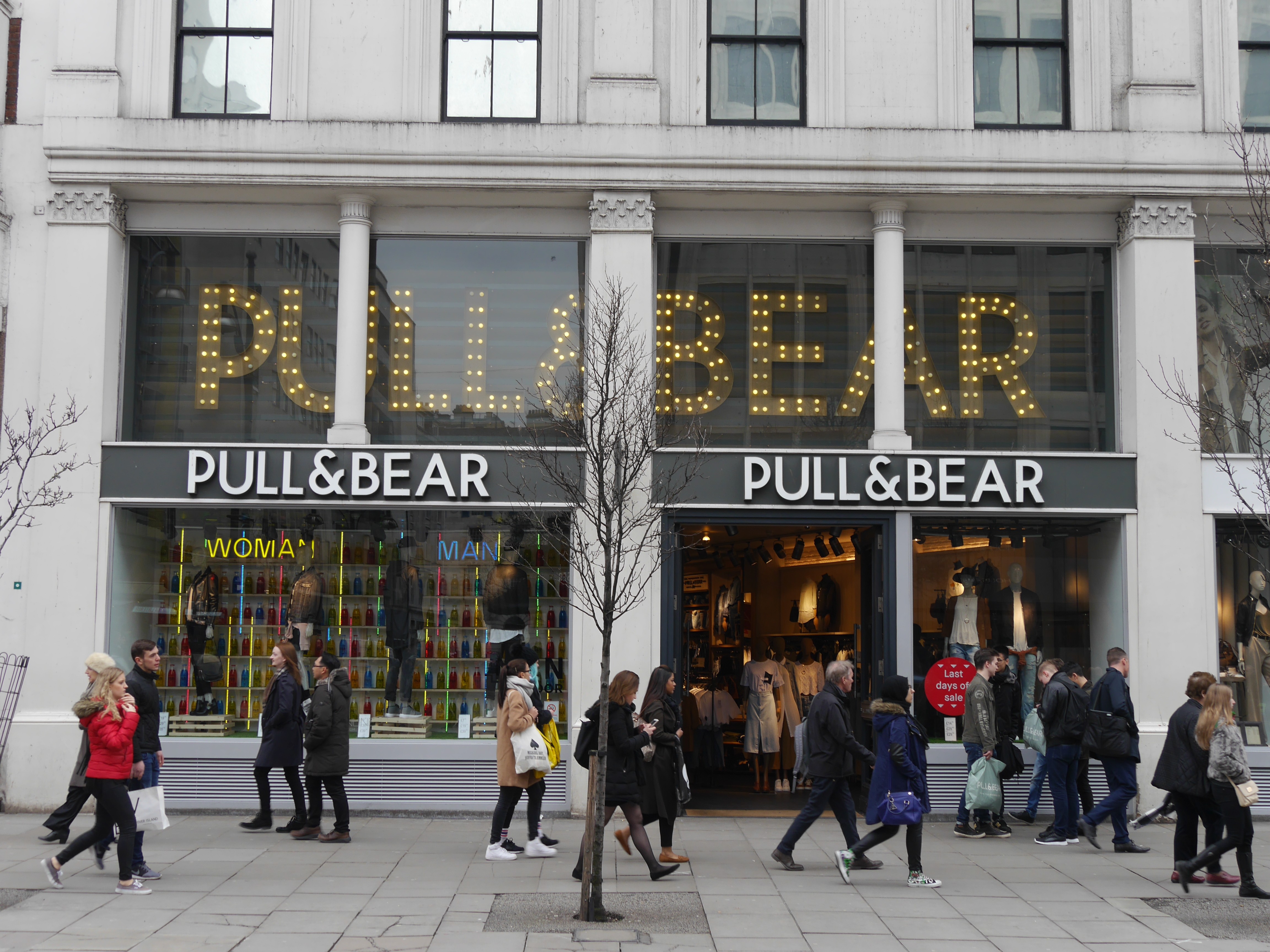 Pull&Bear – Wikipedia, wolna encyklopedia