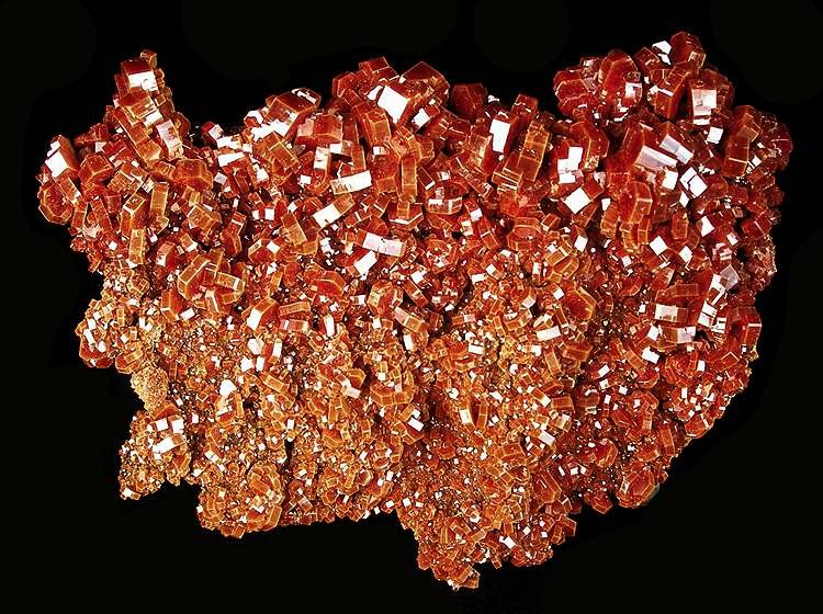 File:Vanadinite-233457.jpg