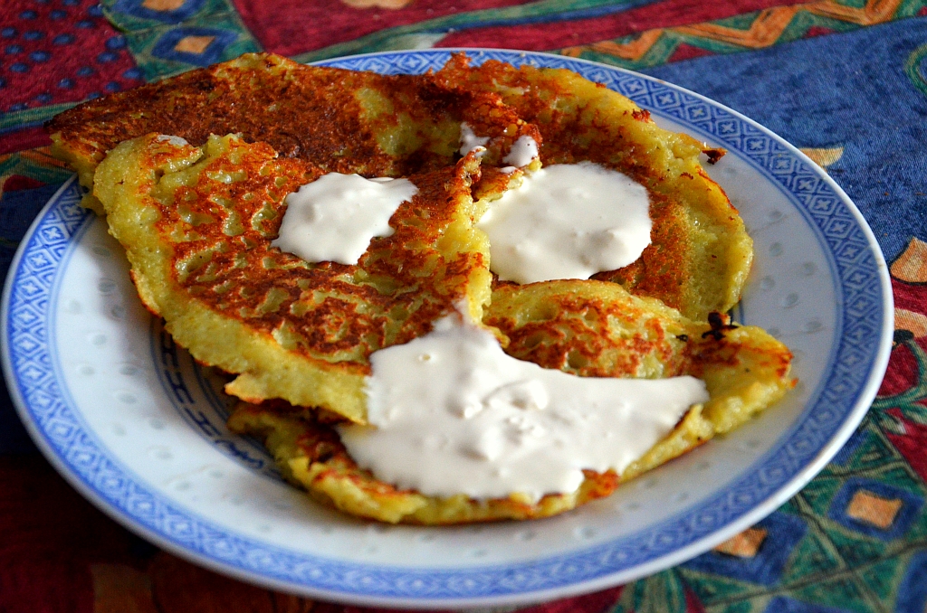 097 Kartoffelpuffer in Sanok, 2013.jpg