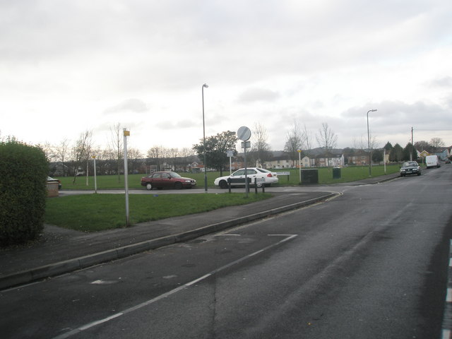 File:A dull December day in Grantham Road - geograph.org.uk - 1622255.jpg