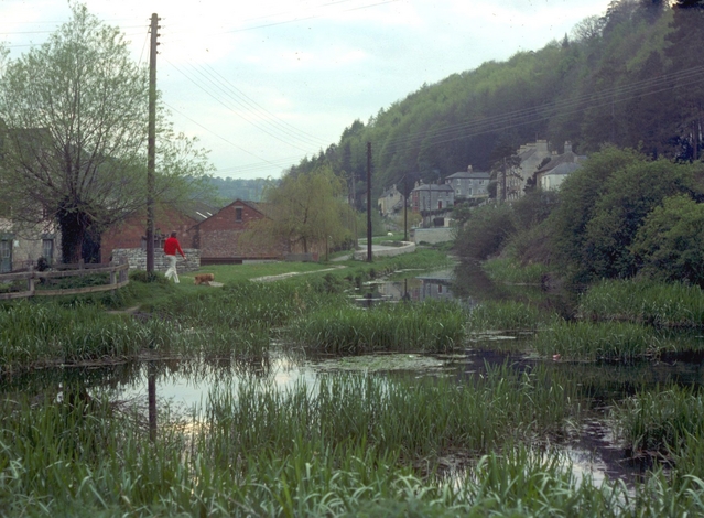 Chalford Bottom - geograph.org.uk - 144340