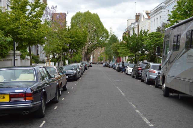 File:Chepstow Villas - geograph.org.uk - 5537290.jpg