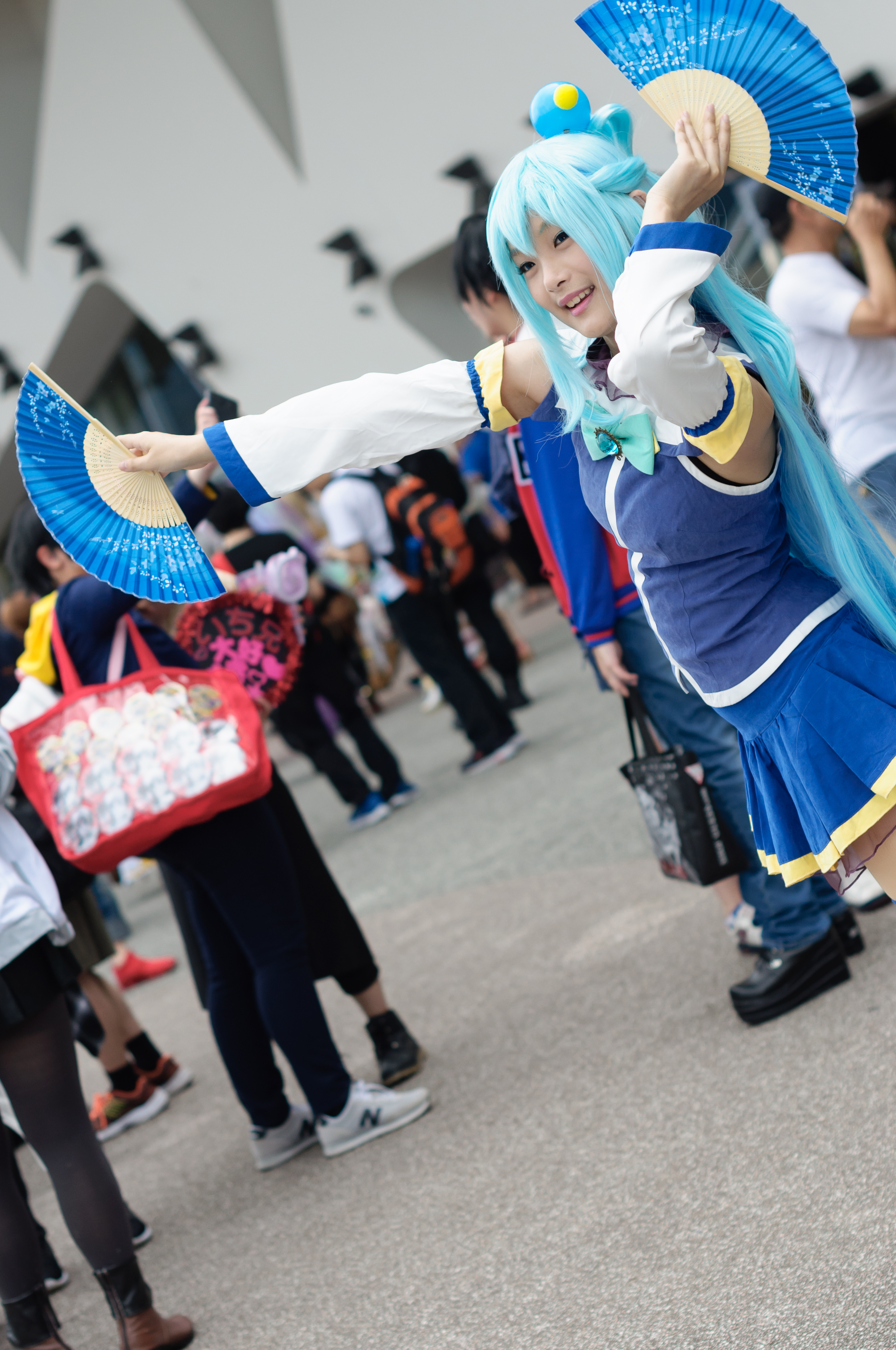 File:Cosplayers of Kazuma and Aqua, KonoSuba 20160507b.jpg - Wikimedia  Commons