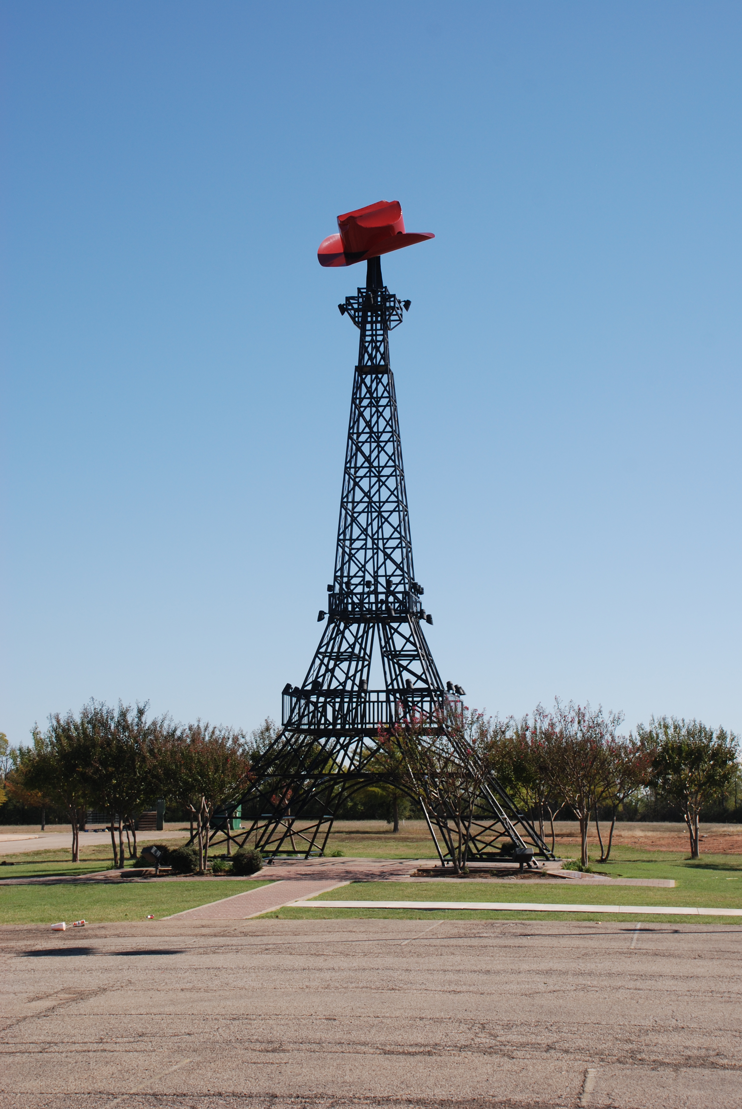 Paris Eiffel Tower Replica (Texas, USA) 
 by Adavyd