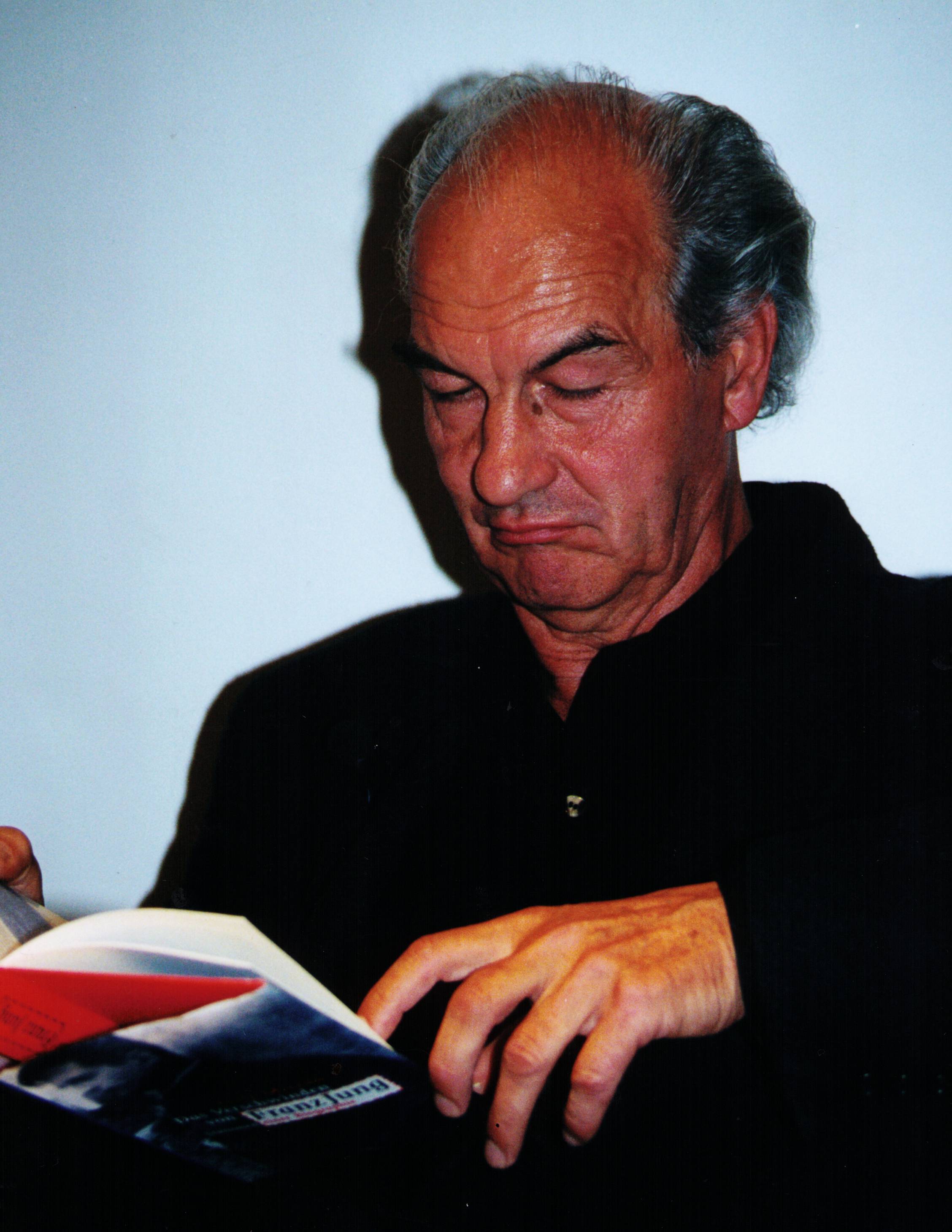 Fritz Mierau auf einer Lesung