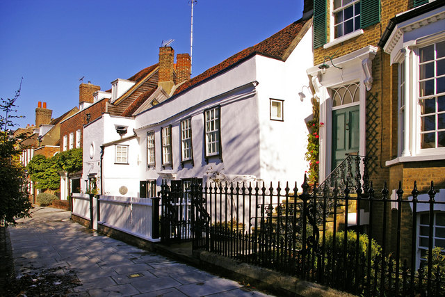 Download File:Gentleman's Row, Enfield - geograph.org.uk - 1034234 ...