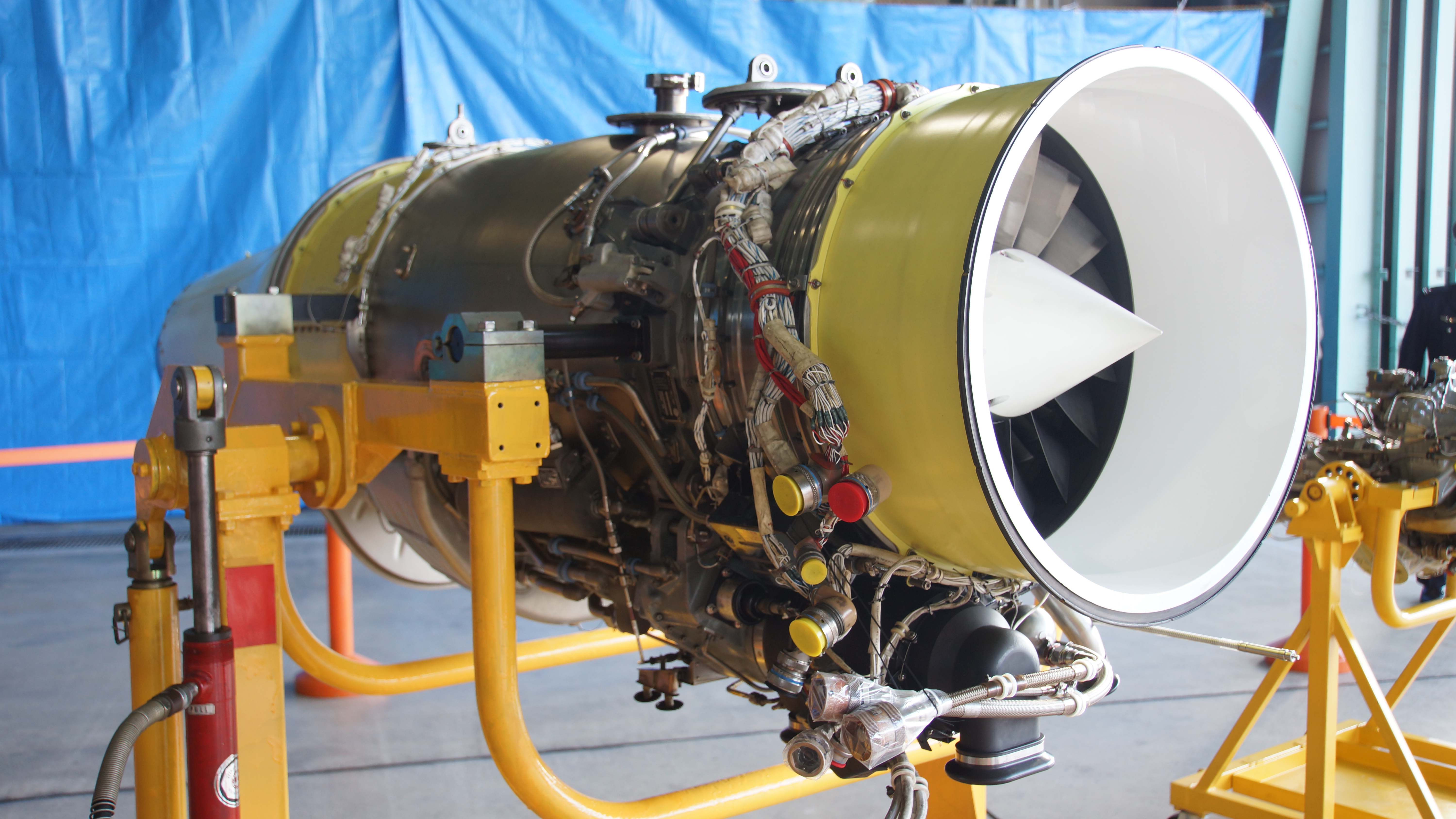 File Ishikawajima Harima F3 Ihi 30b Turbofan Engine Right Front View At Jasdf Gifu Air Base November 19 17 01 Jpg Wikimedia Commons