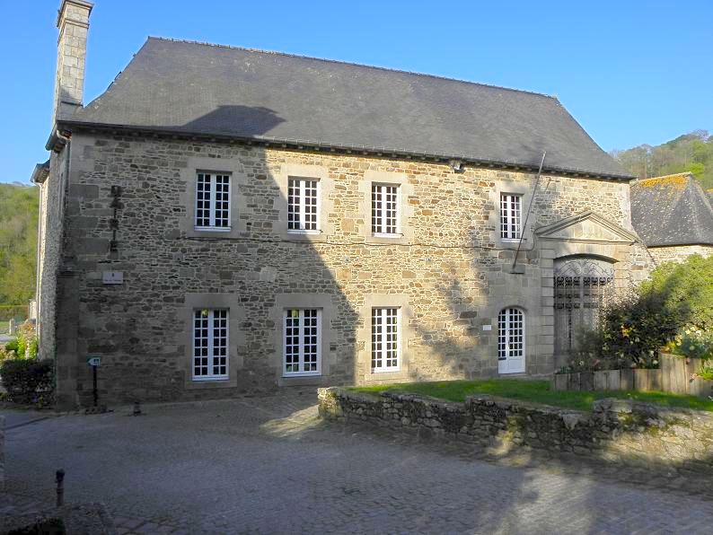 File:Léhon (22) Mairie.jpg