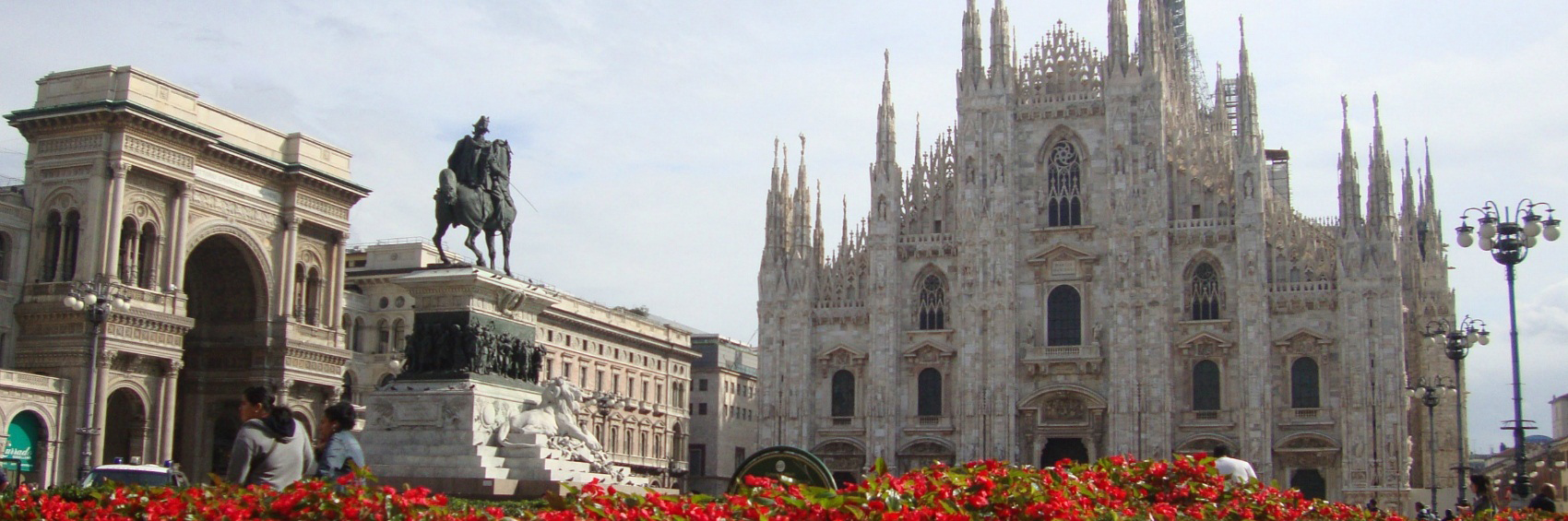 "Piazza Duomo" - immagine originale di Irene Grassi from Italy, immagine derivata a cura di Lkcl it.