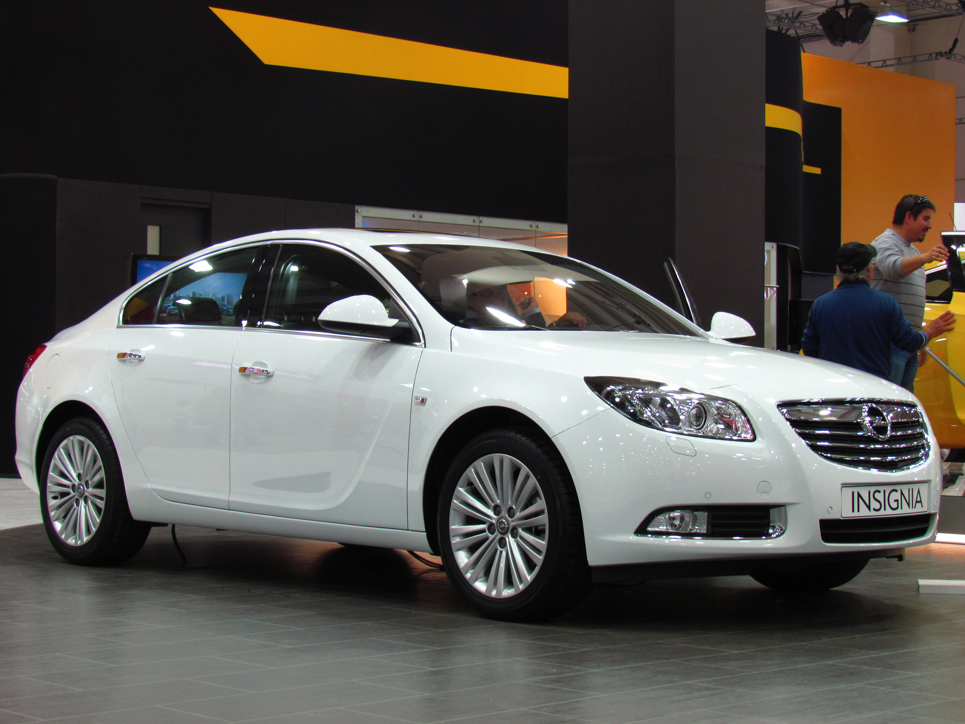 File Opel Insignia 2 0 Turbo 13 Jpg Wikimedia Commons