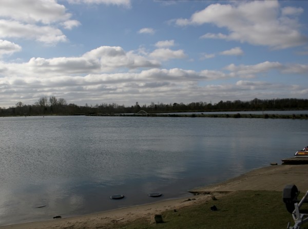 File:Queenford lakes,Oxfordshire - geograph.org.uk - 77423.jpg