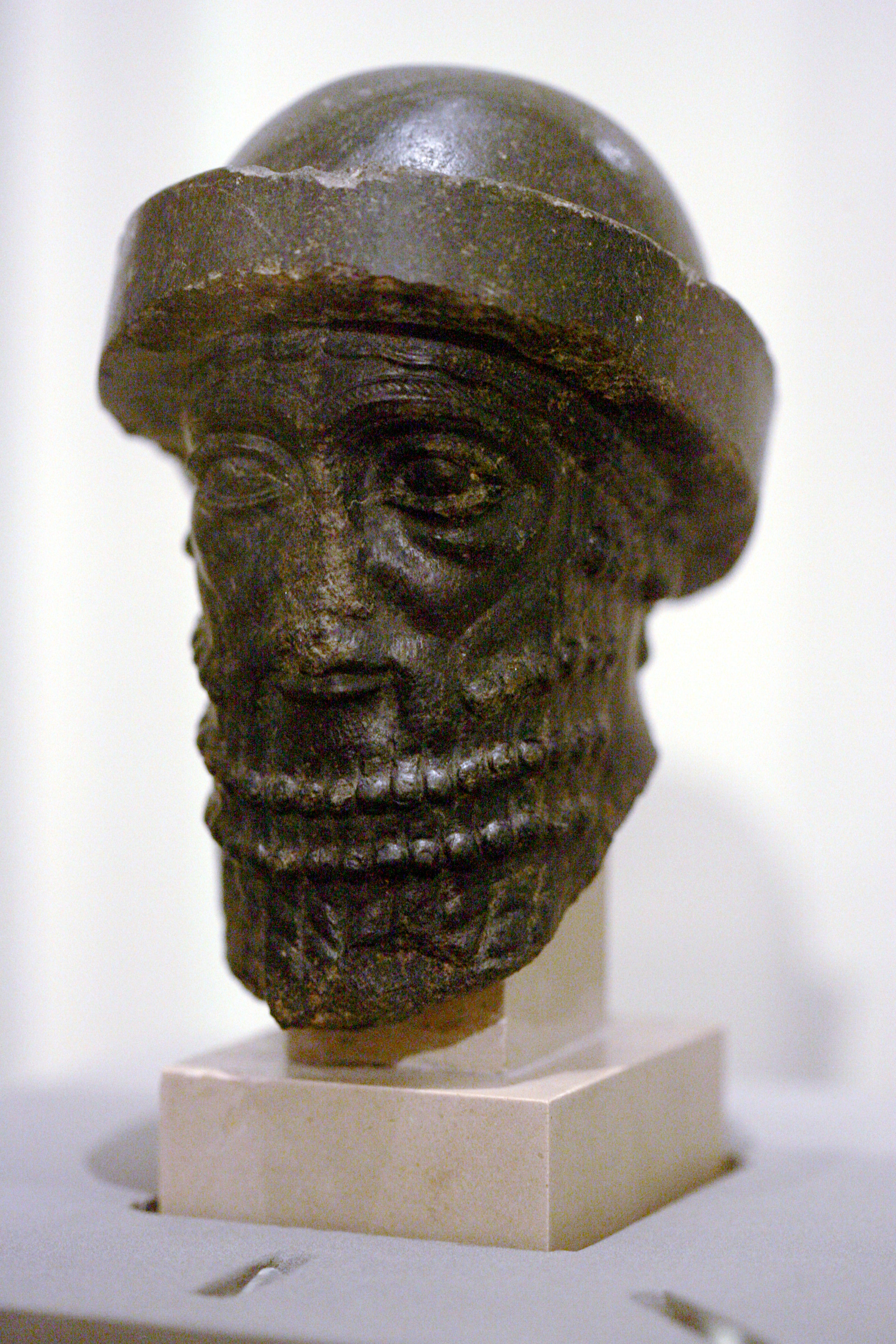 hammurabi statue