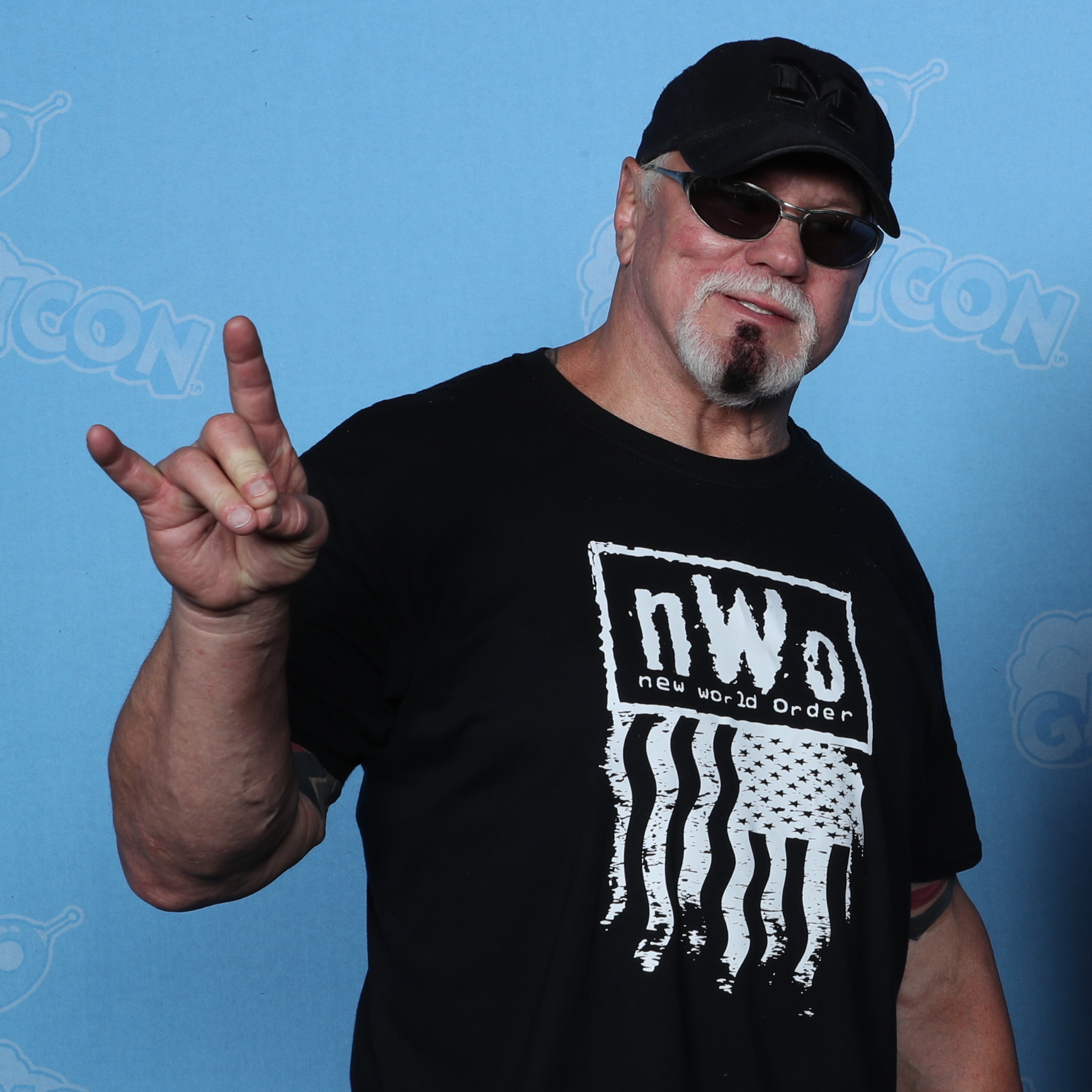 User:FlickreviewR 2. Scott Steiner Photo Op GalaxyCon Raleigh 2021.jpg. en:...