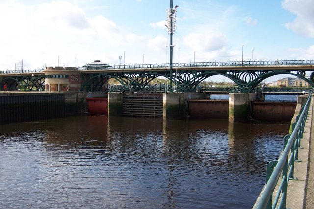 File:The Tees Barrage - geograph.org.uk - 4018.jpg