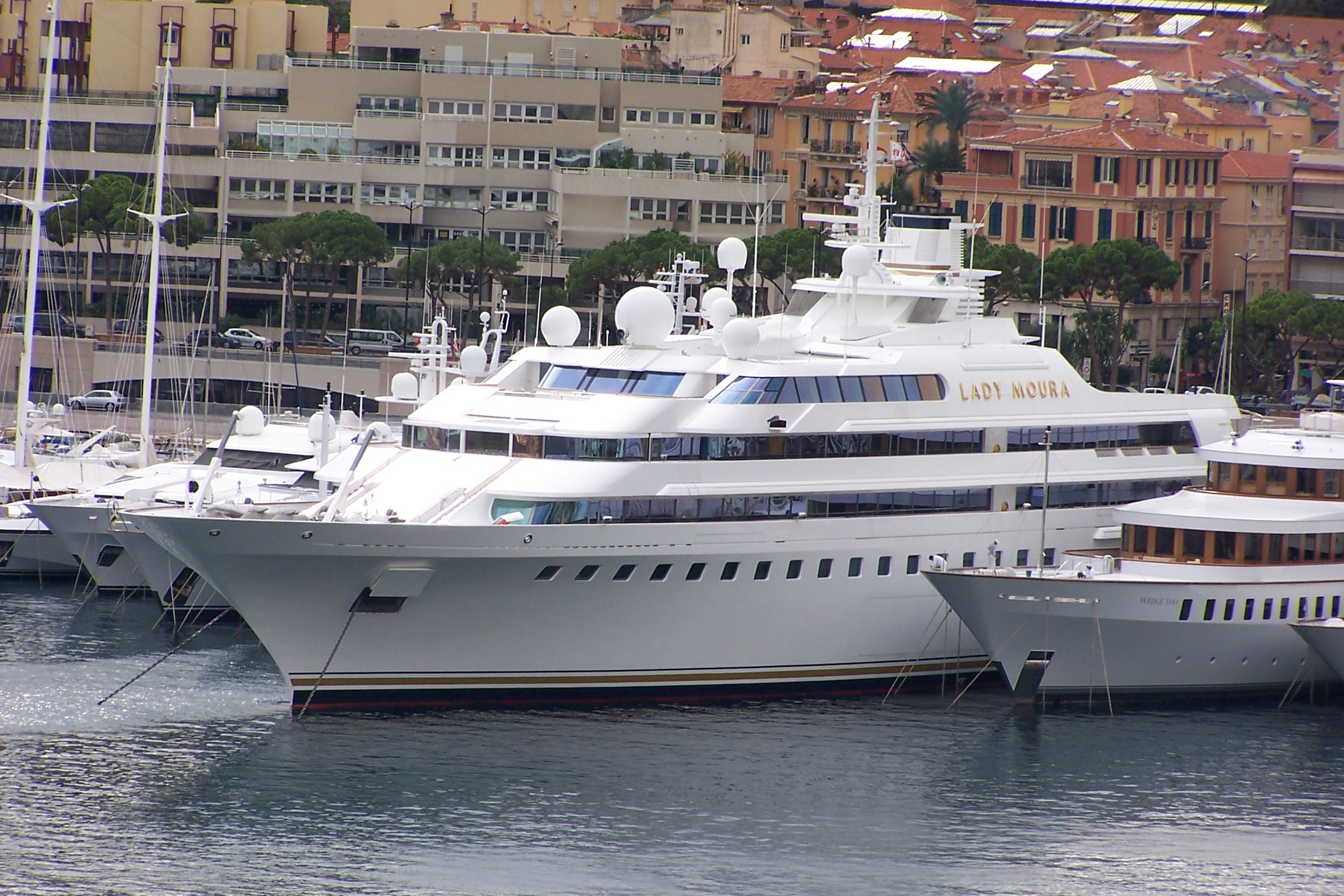 Archivo:Yacht Lady Moura in Monaco.jpg - Wikipedia, la enciclopedia libre