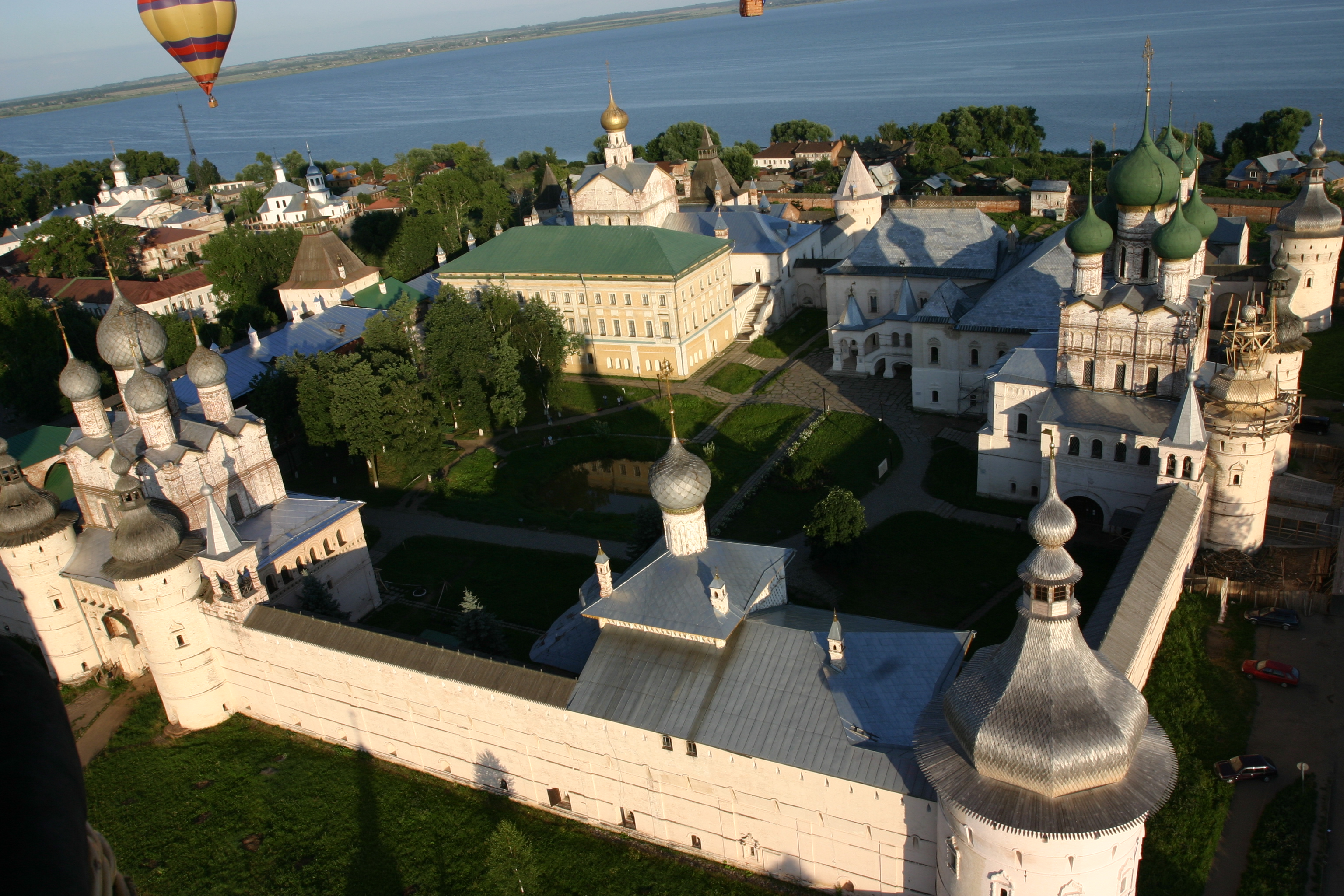 Ростовский кремль фото внутри и снаружи