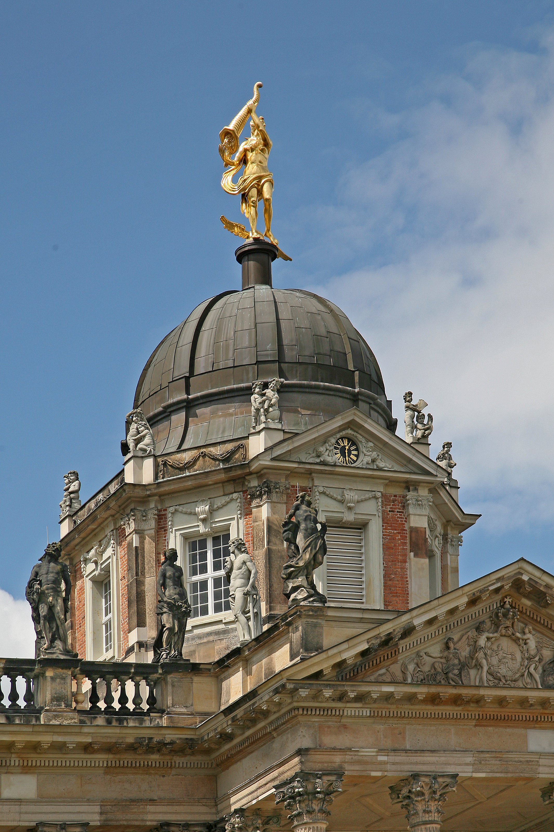 Пожар в neues Palais Германия