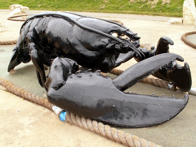 File:A Giant Lobster Sculpture on Filey Seafront.jpg