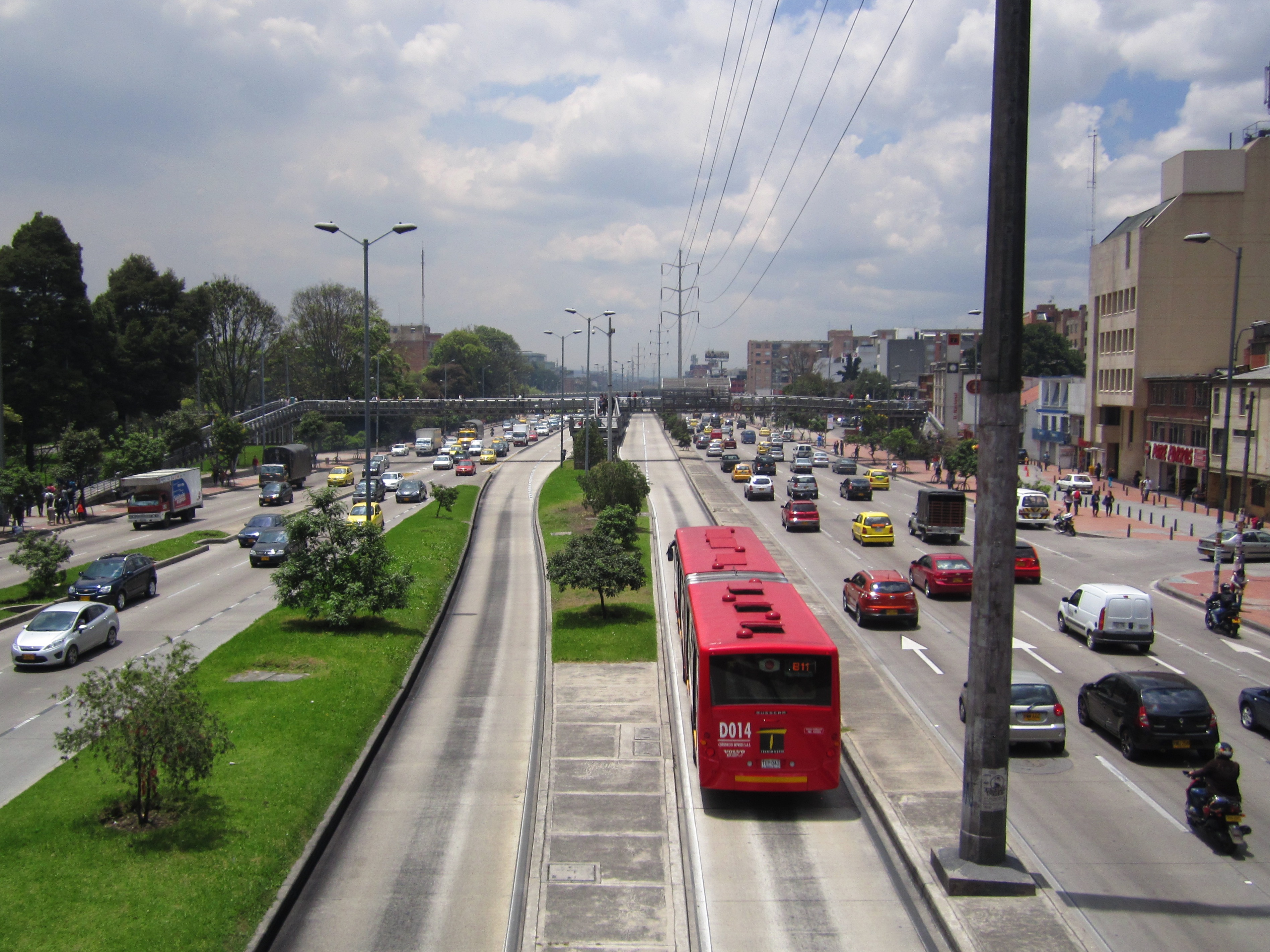 Archivo:Avenida NQS Bogotá.JPG - Wikipedia, la enciclopedia libre