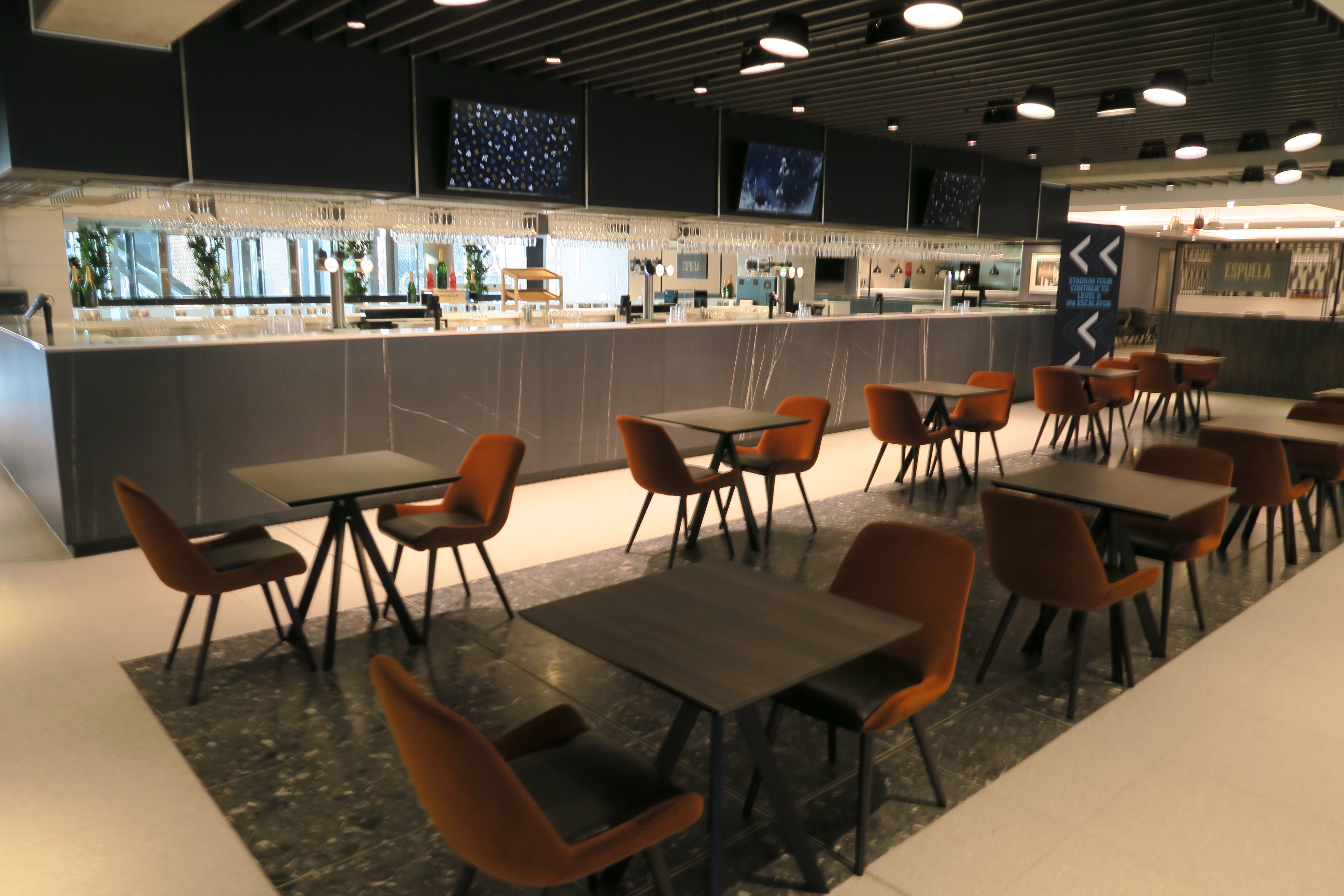 File Bar In Hospitality Area At Tottenham Hotspur Stadium Jpg Wikimedia Commons