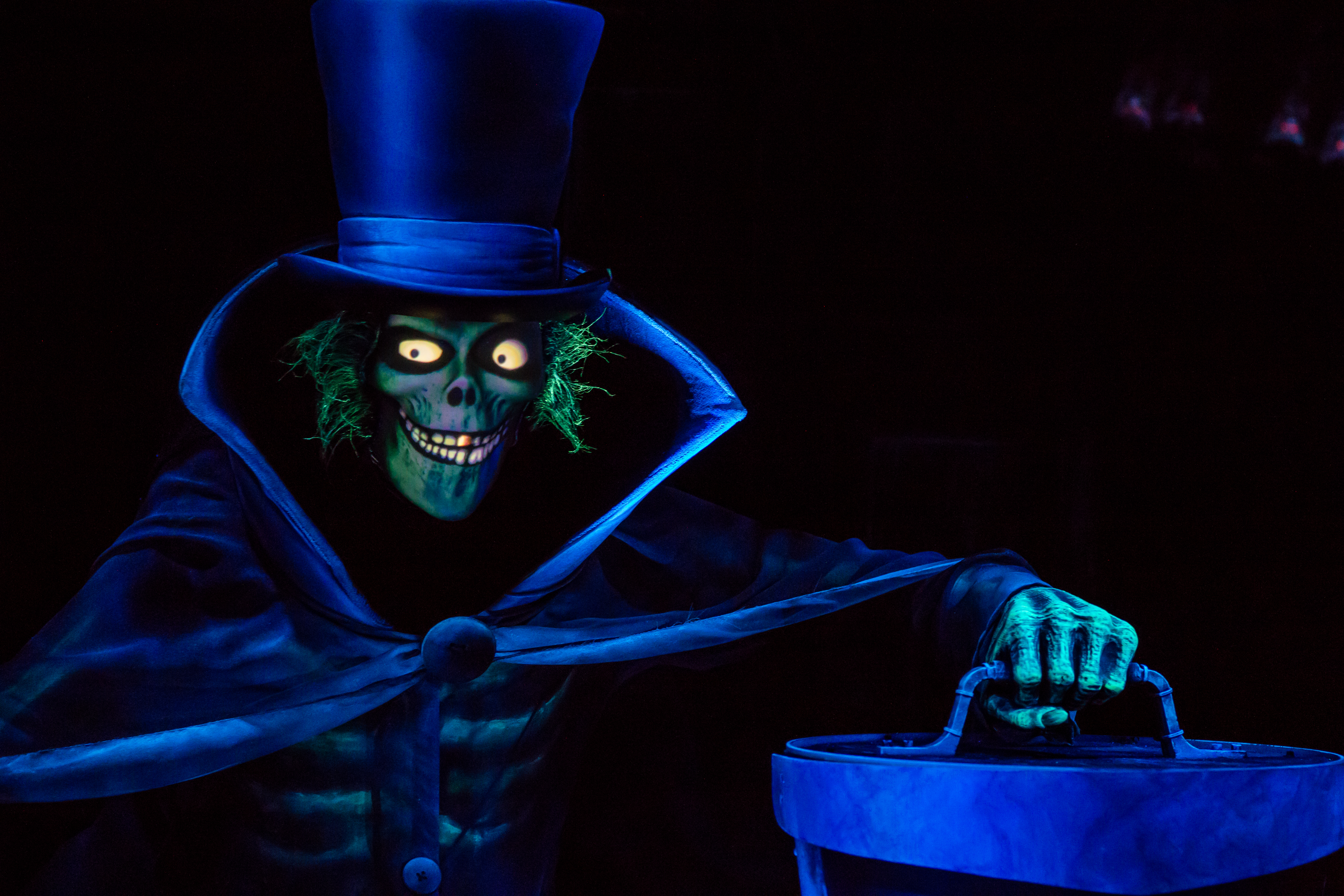 Pop! Disney: Haunted Mansion - Hatbox Ghost