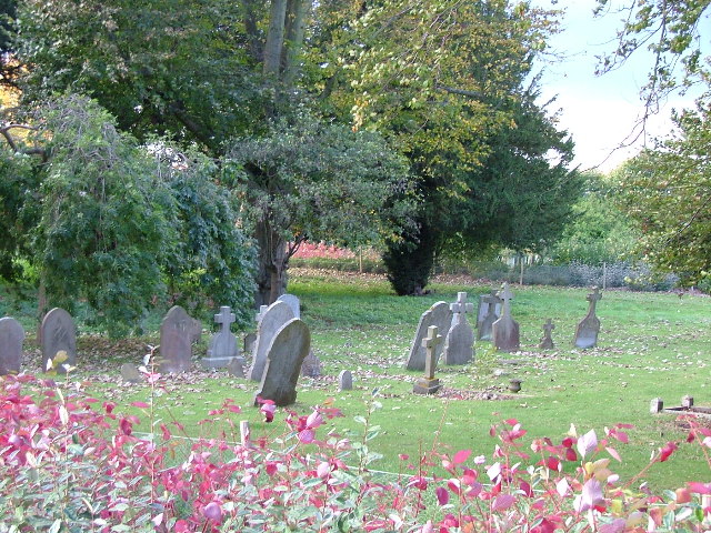 File:Fairfield graveyard. - geograph.org.uk - 72544.jpg