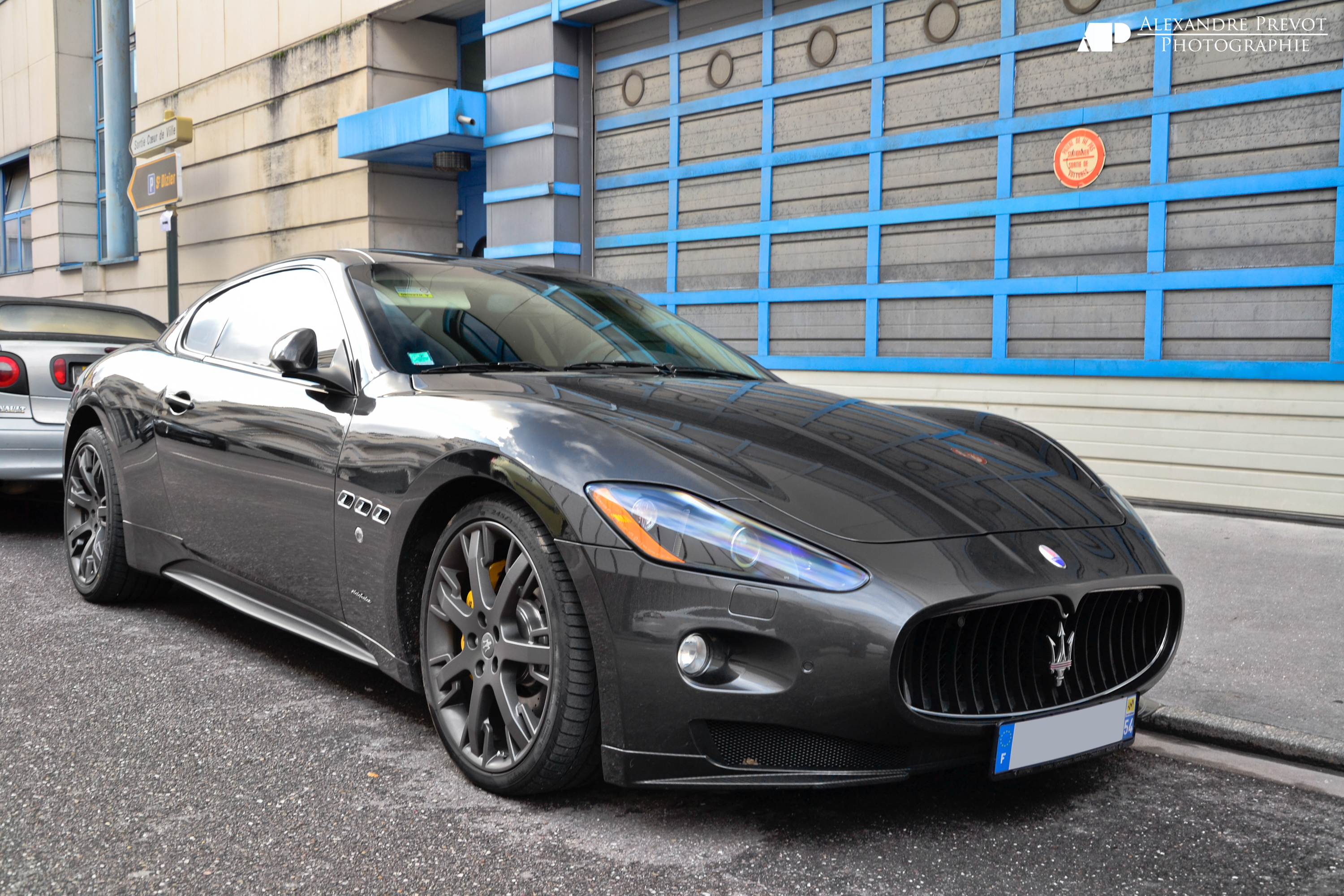 File:Maserati GranTurismo S MC Sport Line - Flickr - Alexandre