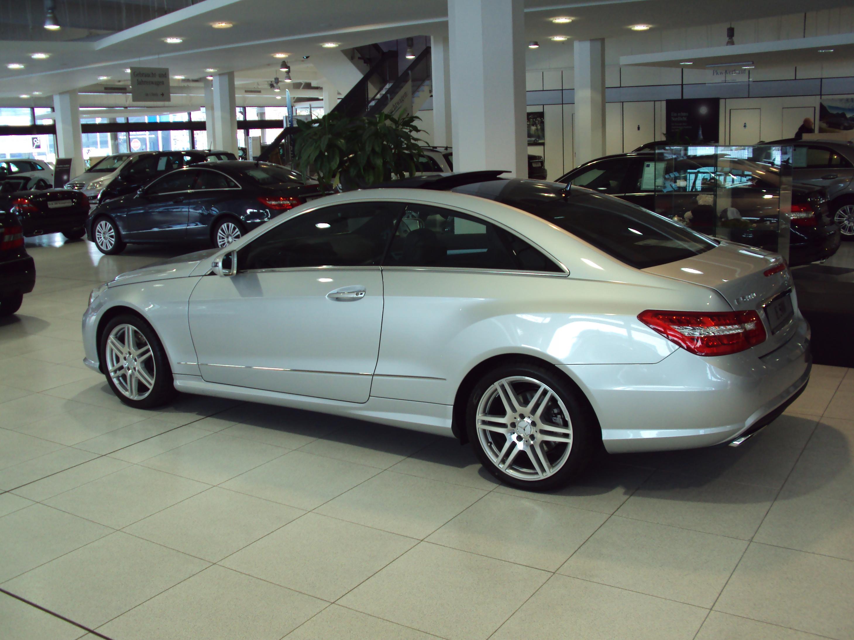 File Mercedes Benz E 500 Coupe Jpg Wikimedia Commons