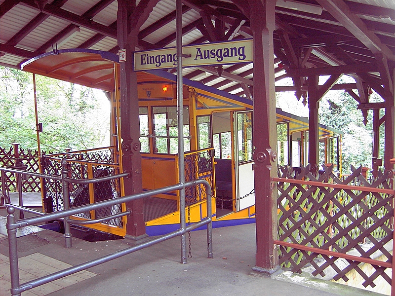 File:Neroberchbahn.jpg