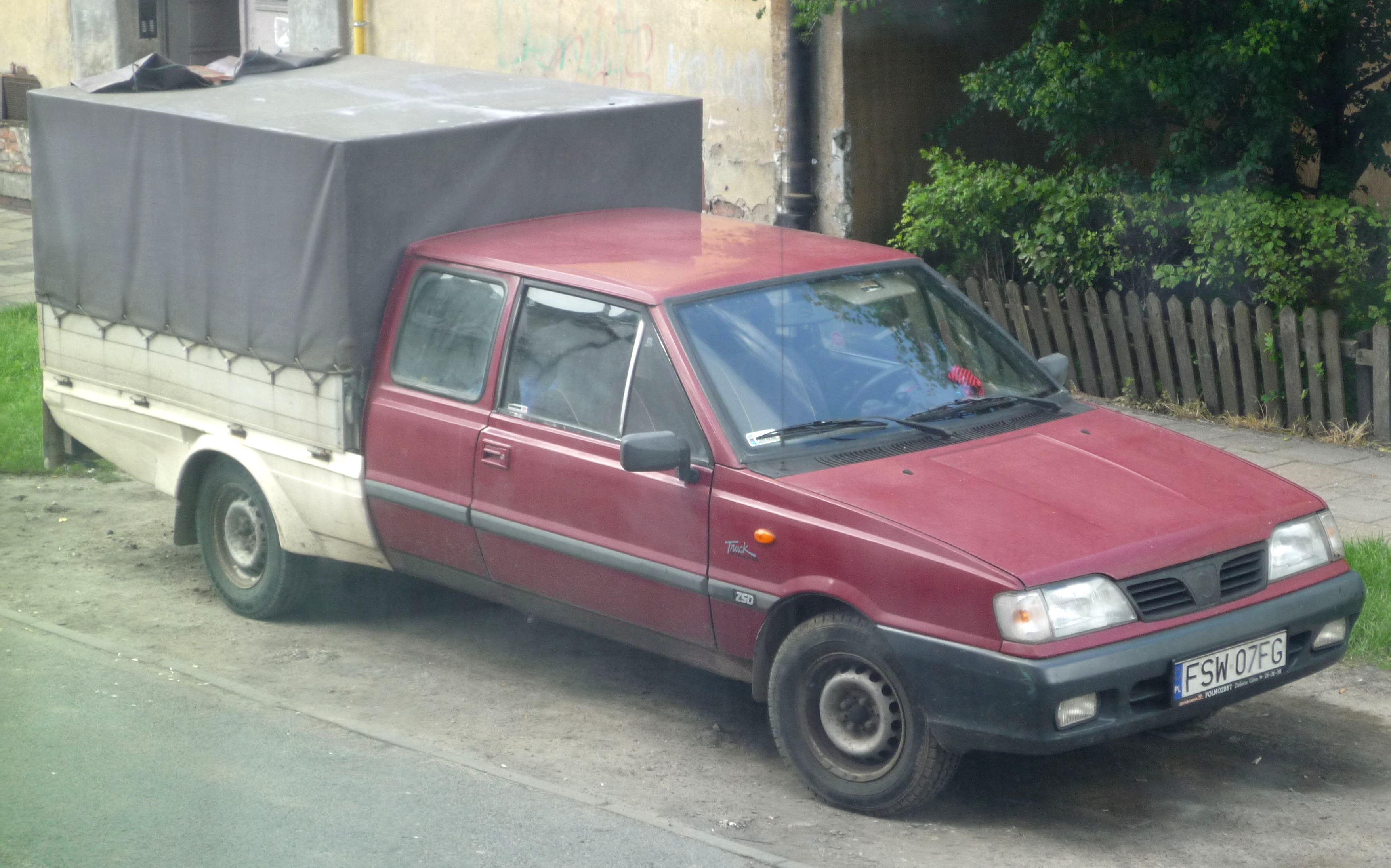 daewoo-fso polonez truck plus