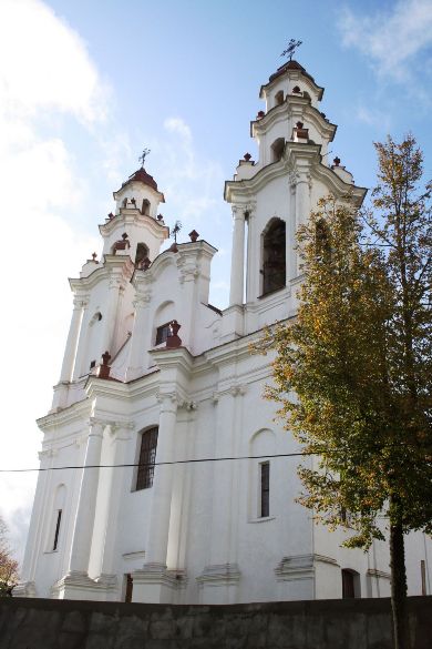 File:Pasiene church.jpg