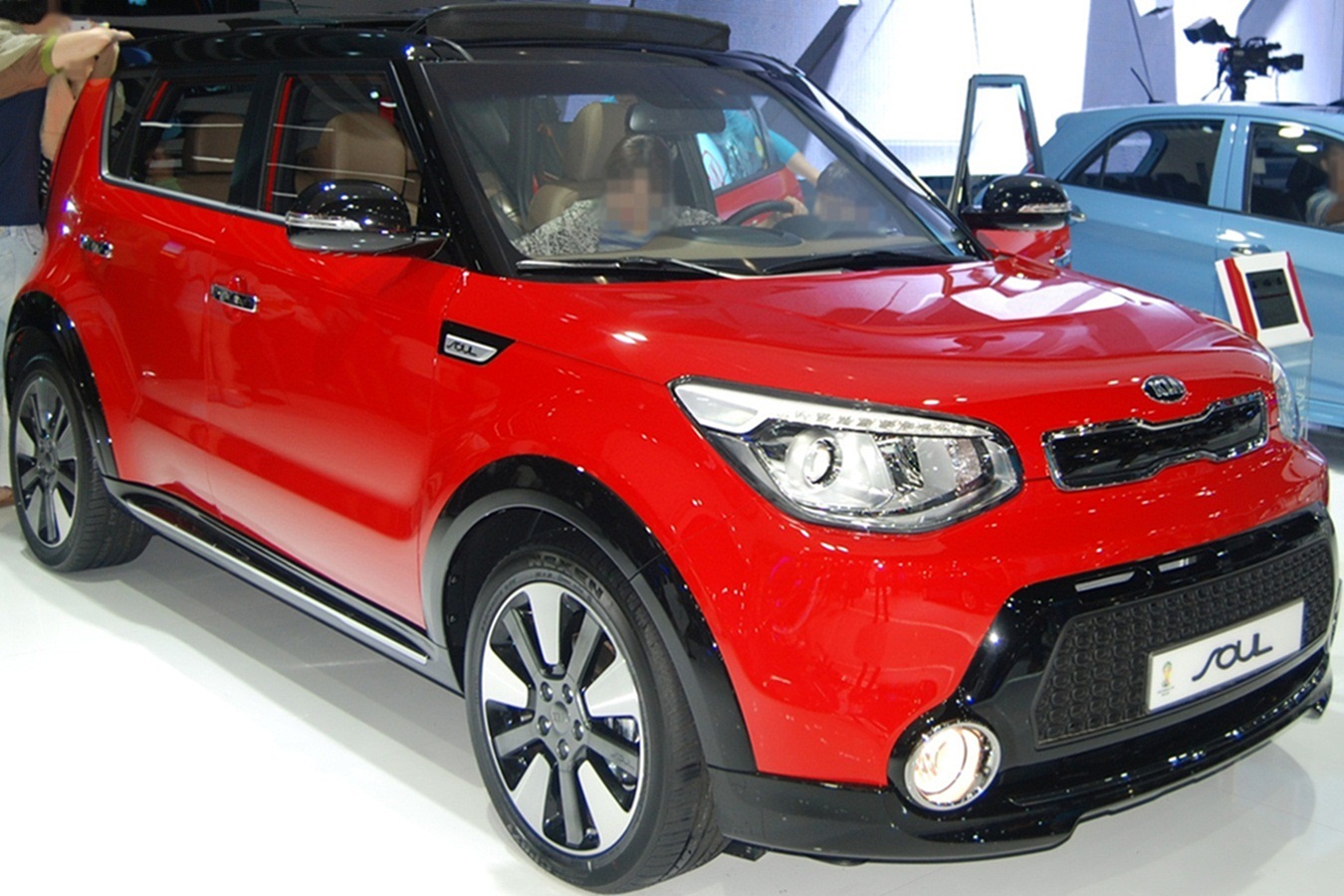 Киа красная купить. Kia Soul Red. Киа соул электро. Киа соул 2014. Kia Soul PS.