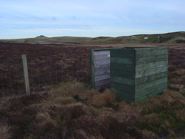 File:Shooting butt, Carleatheran - geograph.org.uk - 343871.jpg